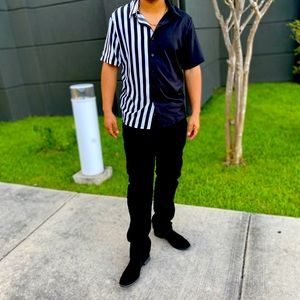 Black and white striped short sleeve button down!